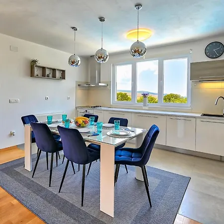 Nyaraló Immortelle *