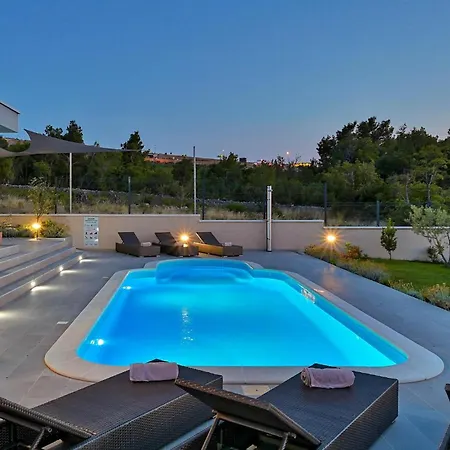 Immortelle Nyaraló Rovanjska