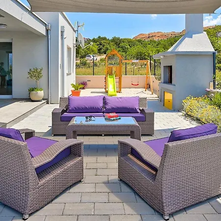 Nyaraló Immortelle *