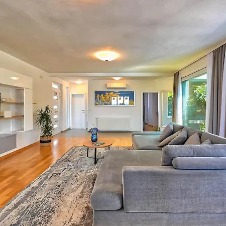 度假居 Immortelle 洛瓦尼斯卡