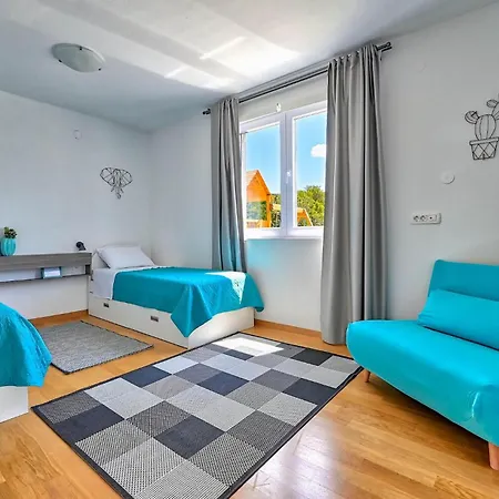 度假居 Immortelle