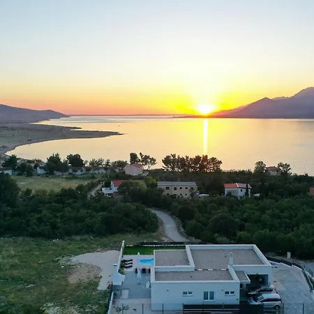 Immortelle 度假居